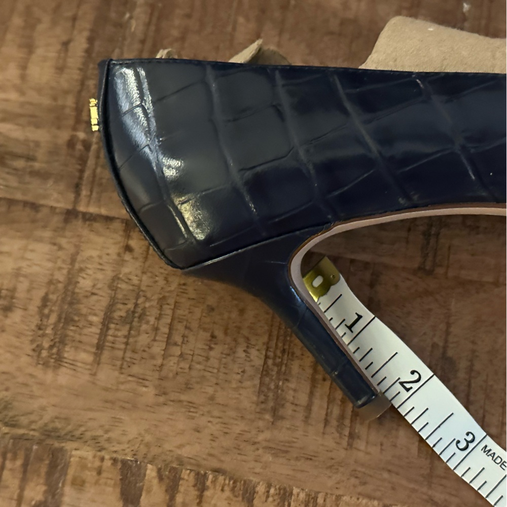 Lauren Ralph Lauren Lanette Navy Croc-Embossed Leather Pointed-Toe Heels - Picture 7 of 7
